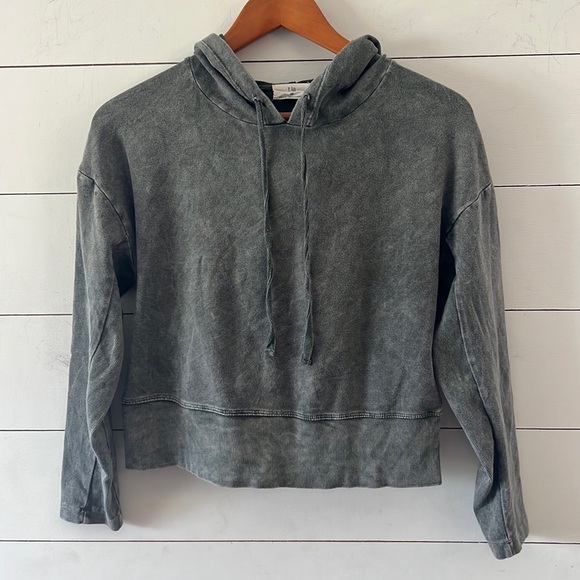 T.La Tops - T.la Cropped Hoodie Sweatshirt Size XS